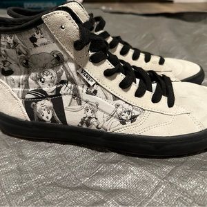 Sailor Moon Pretty Lizzie High-Top Vans